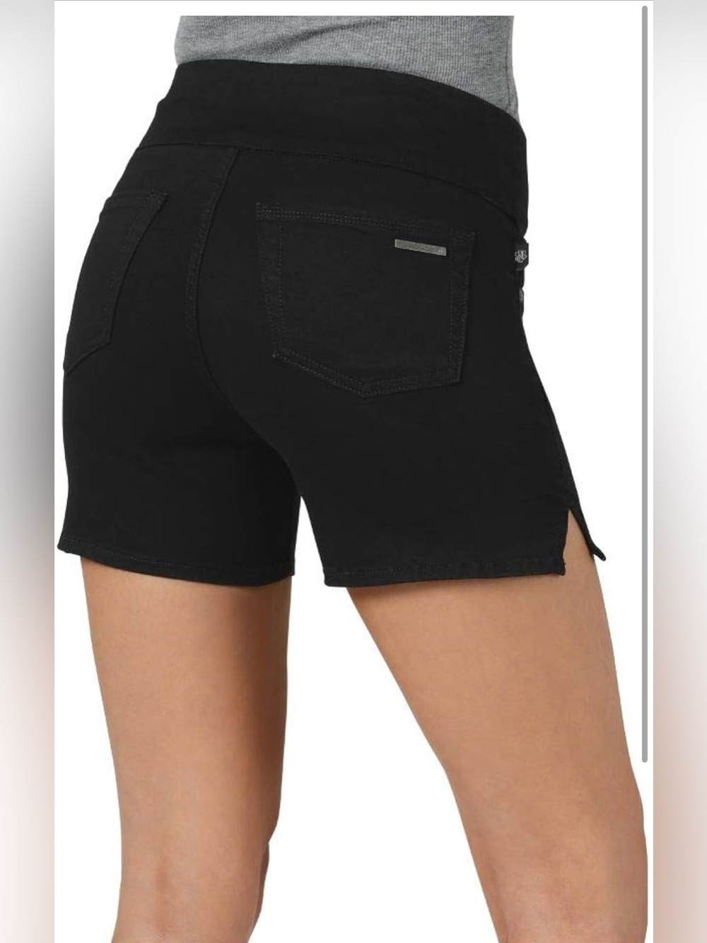 NWT Rock & Republic Fever DNA Black slimming Jean shorts 12